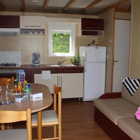 De Trezulien Κάμπινγκ 4*